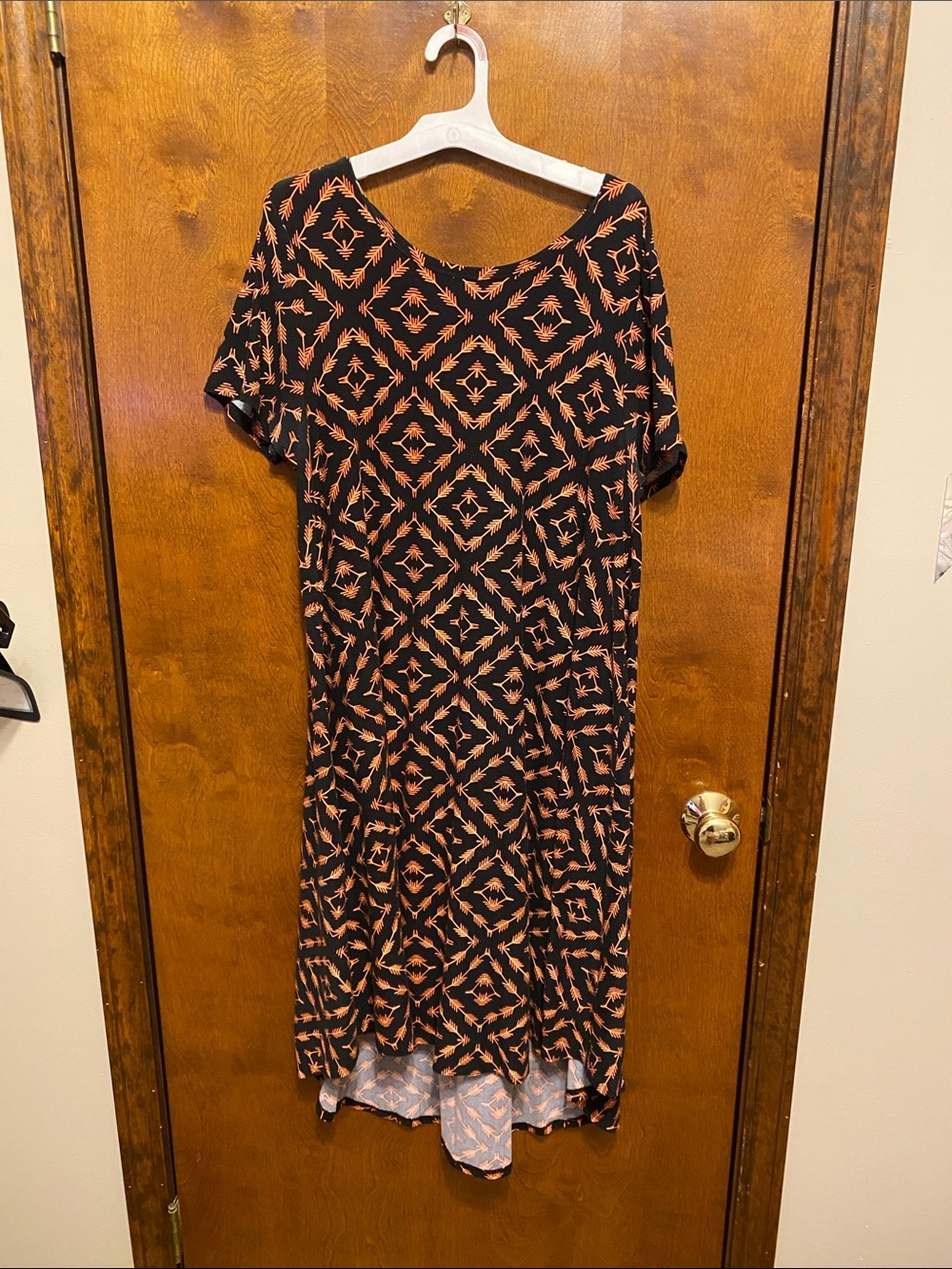 Women’s Black Geometric Short-Sleeve Dress